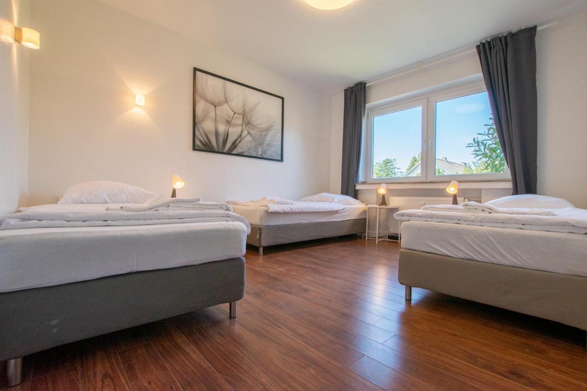 Raj Living - 1 , 3 And 4 Room Apartments - 20 Min Messe Dus & Airport Dus Meerbusch Esterno foto